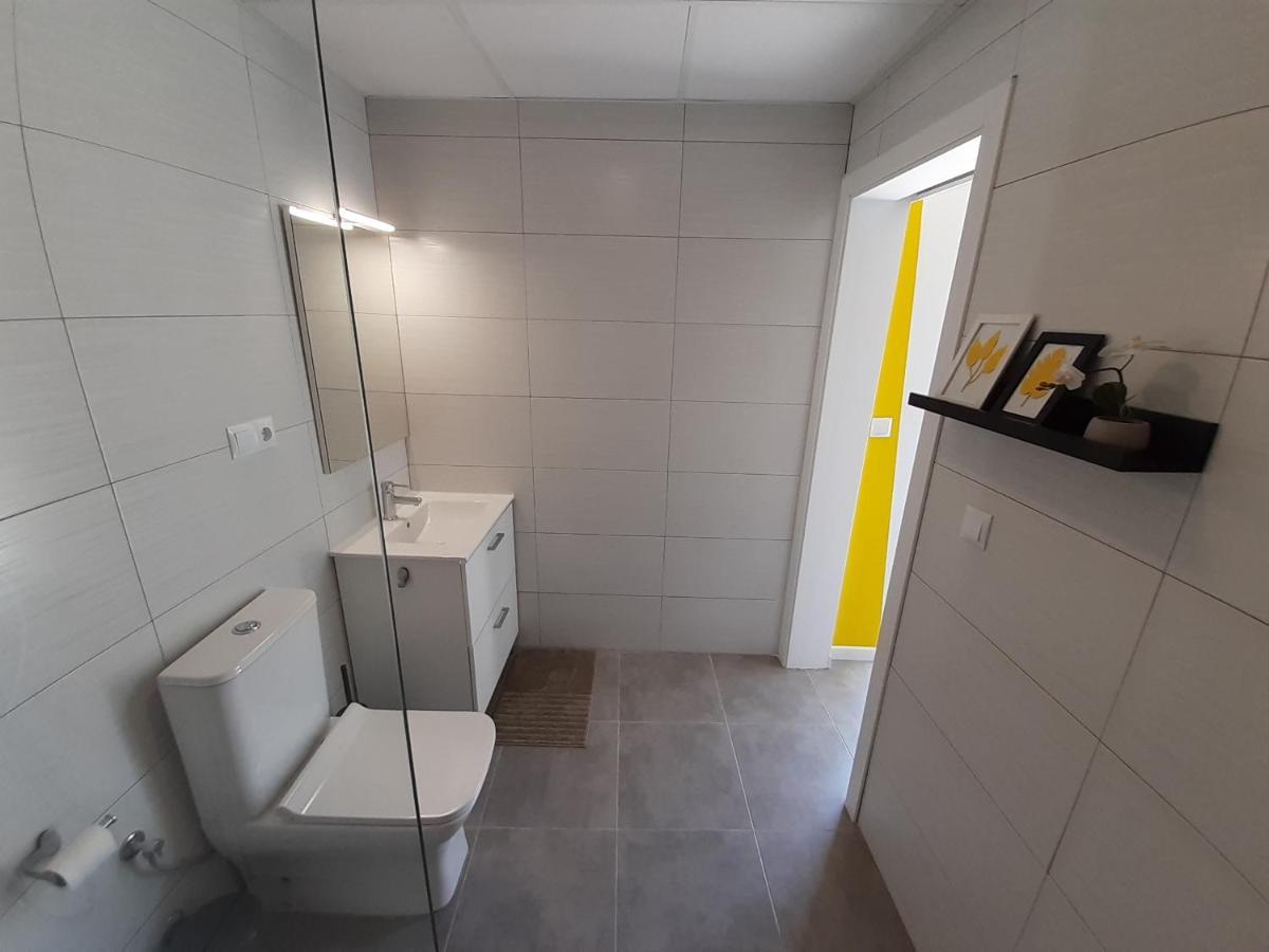 The Yellow Corner Apartment Alicante Exterior photo