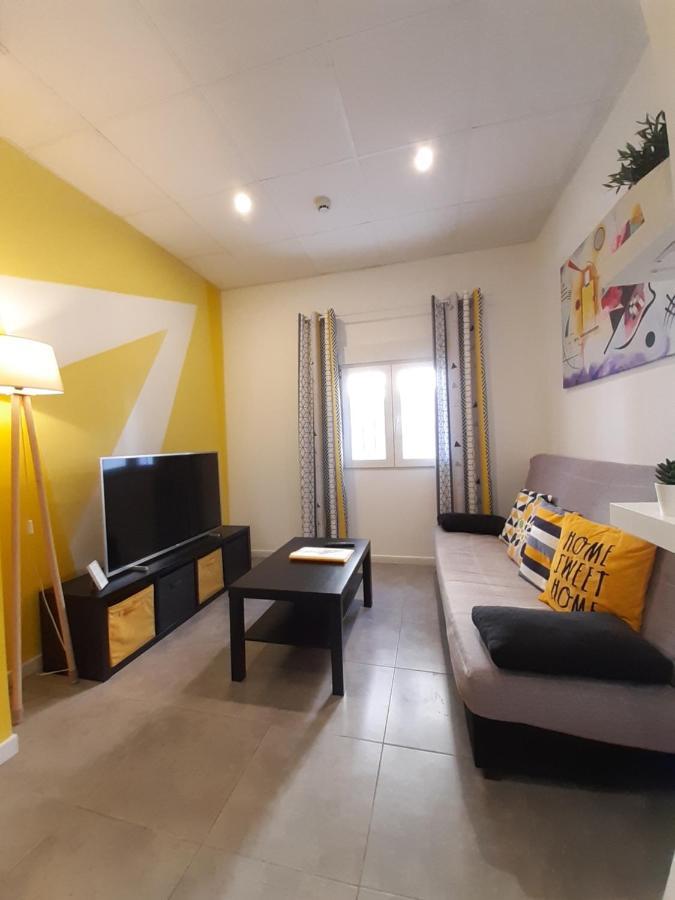 The Yellow Corner Apartment Alicante Exterior photo