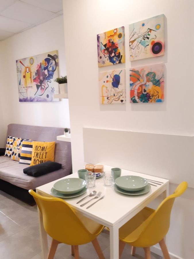 The Yellow Corner Apartment Alicante Exterior photo